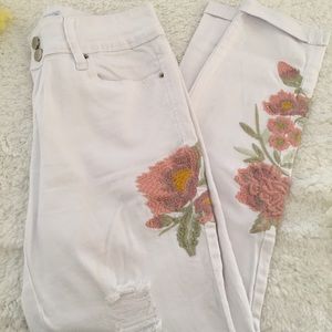 YMI White encore jeans